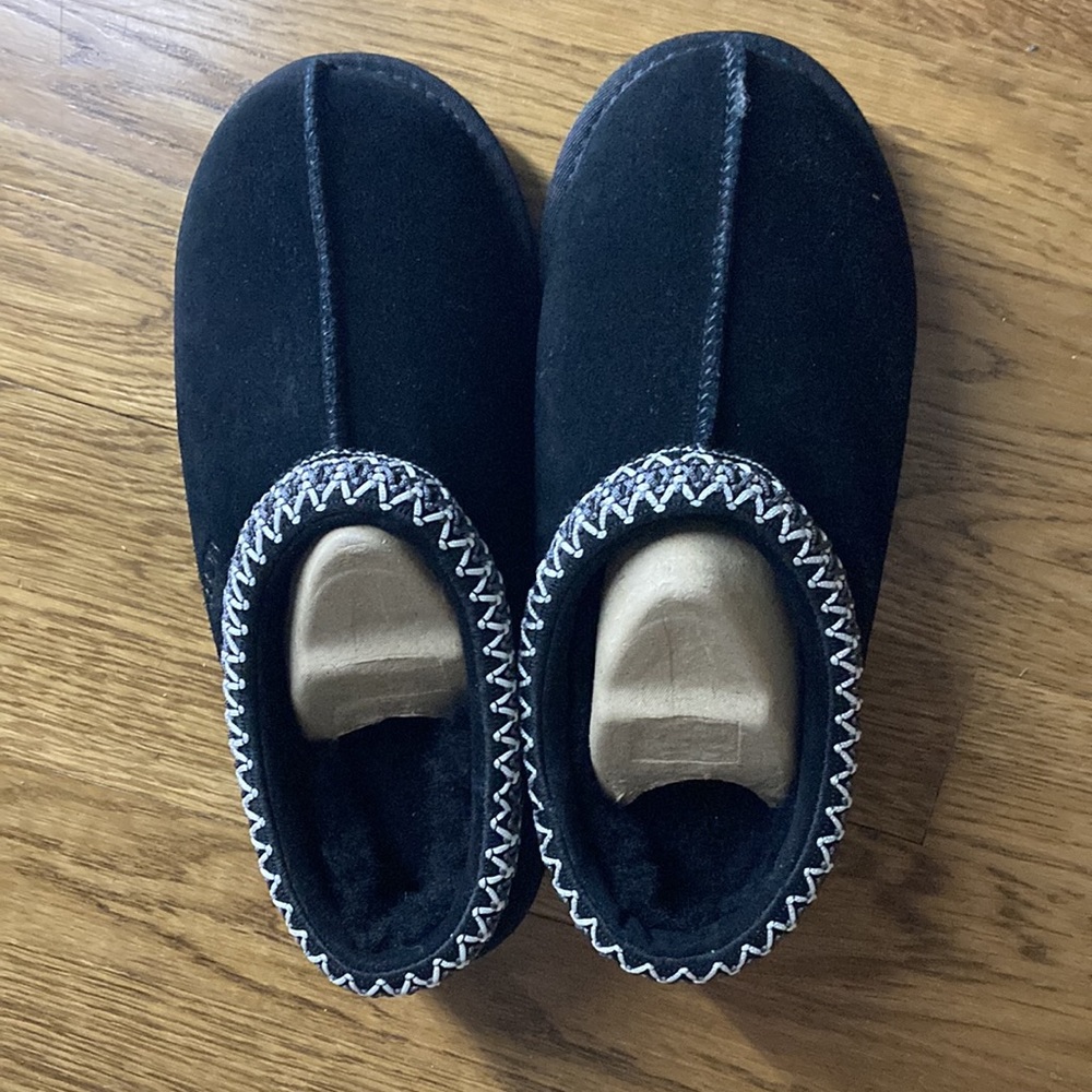 UGG - Tasman Slipper, Black - Women’s Size 7